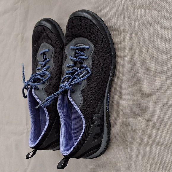 Merrell casual runners - ladies size 8 - Picture 2 of 5